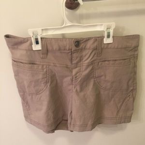 ❤️Khaki nylon Athleta shorts size 10